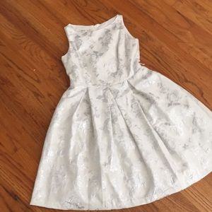 Evan Picone White/Metallic Brocade Dress